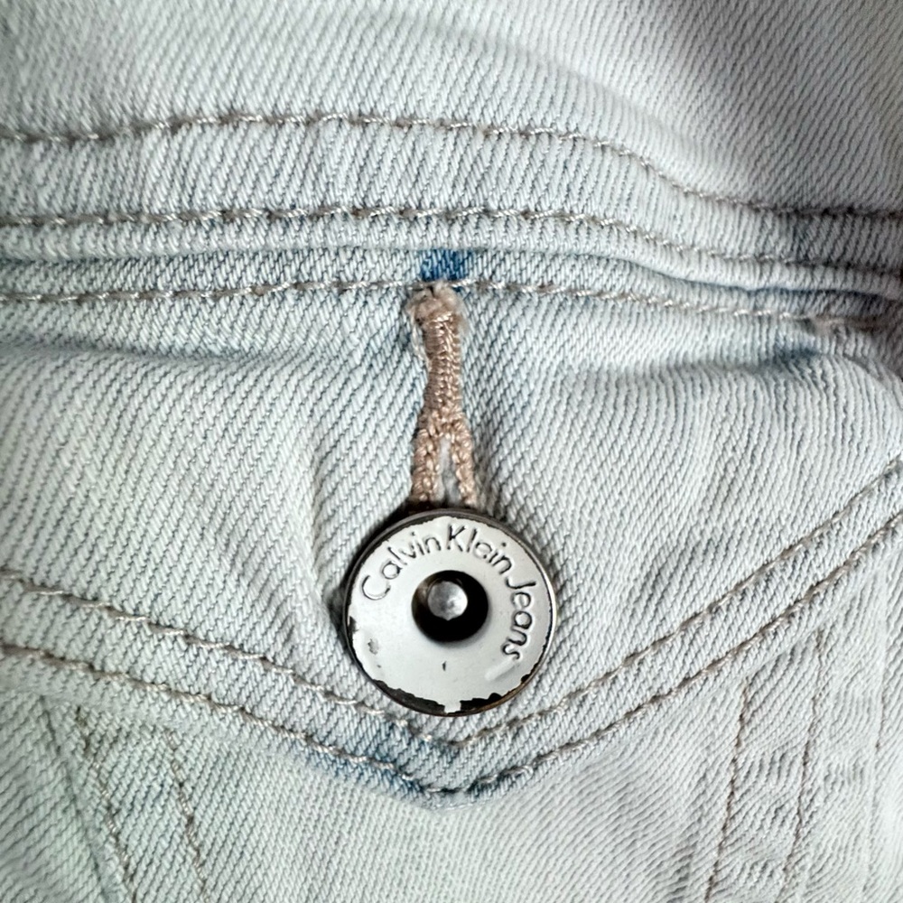 Jean jacket - Picture 2 of 3